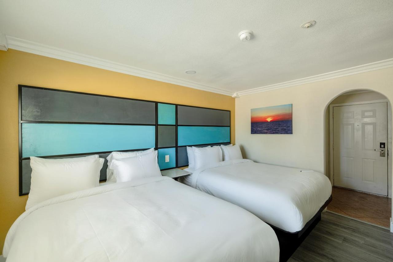 Hotel Avenida - Victorville, Hesperia, Apple valley — photo 17