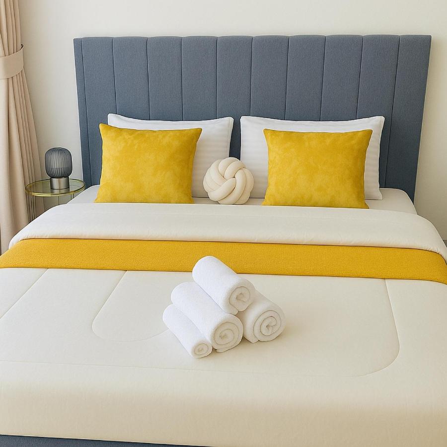 Azizi Rivieira Meydan, Dubai Luxury Studio with Burjkhalifa and Pool views - 2