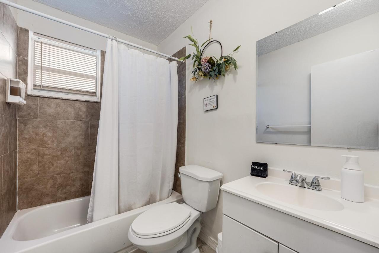 Trendy 2BR Little Havana Apartment - 3