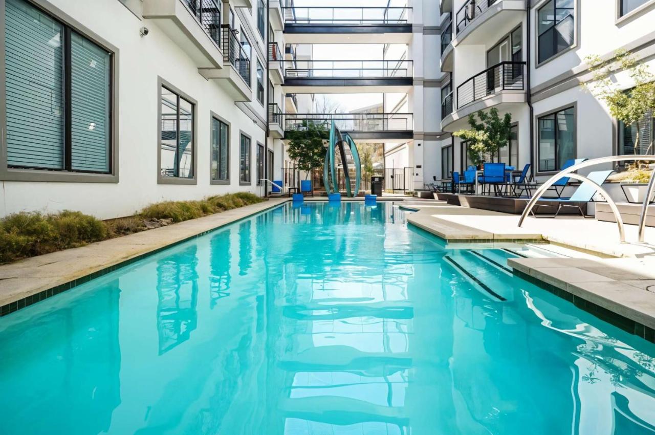 Boulevard Stays Prime SoCo 2BR Walk Downtown Pool Gym Parking - 5