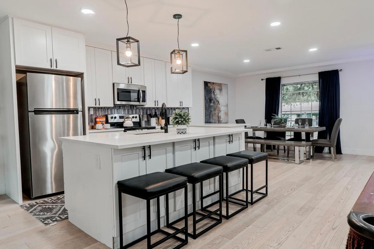 Hot Tub, Firepit & Giant Chess at Austin Hideaway - 5