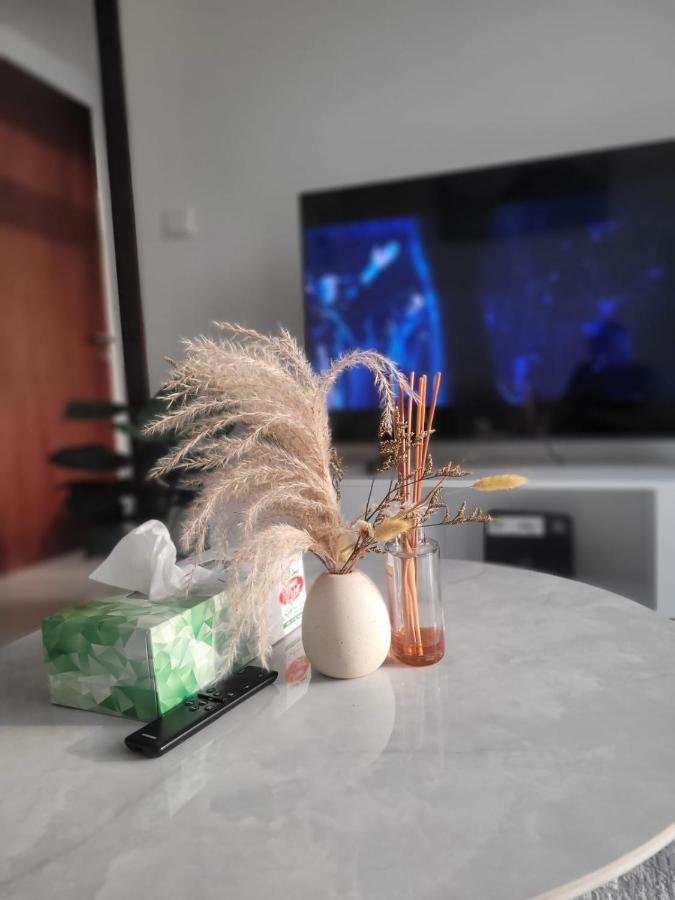 Cozy Burj Khalifa View Retreat - 5