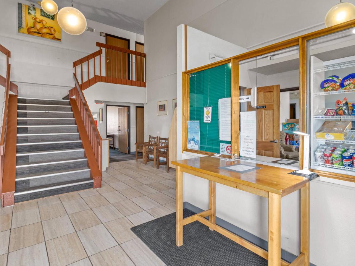 Luxury Inn — photo 10