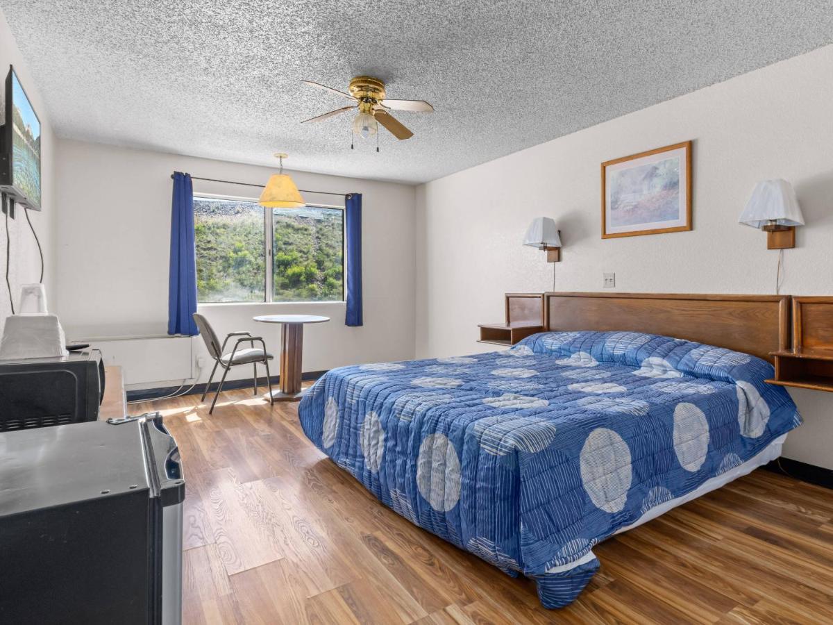 Luxury Inn — photo 15