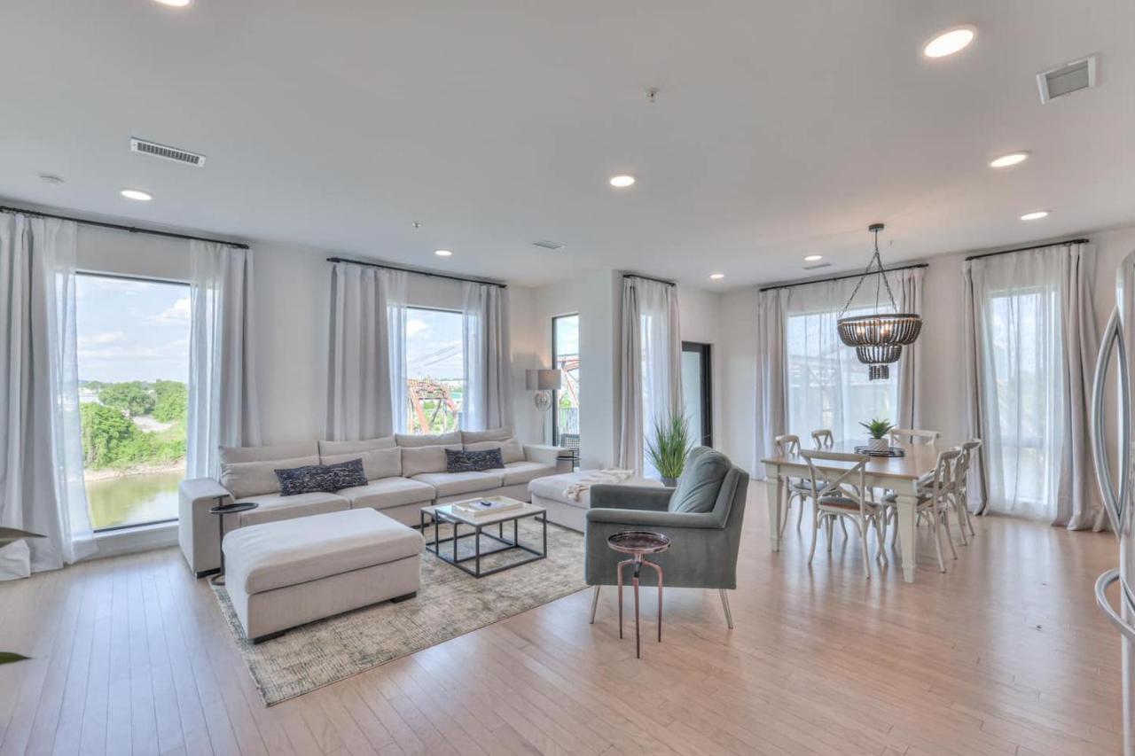 Boutique Condo on Nashville's Riverfront- EVE #402