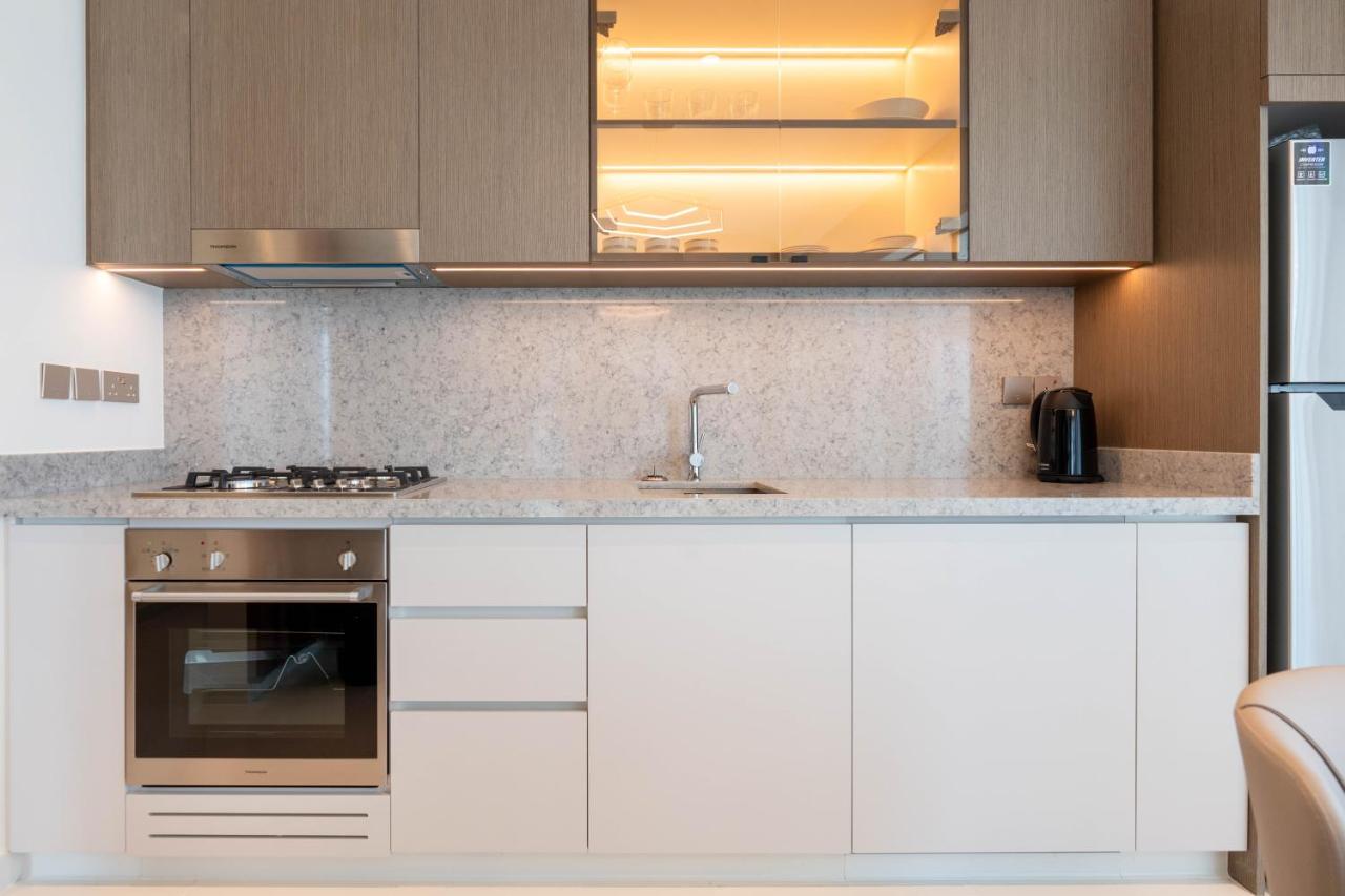 KeyRock - Sea View Stay with Pool Access - 3