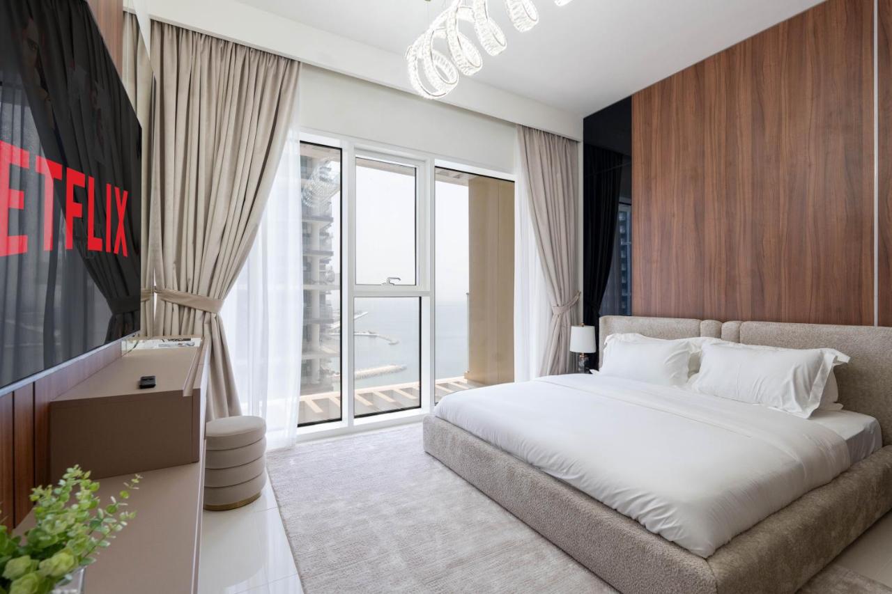 KeyRock - Sea View Stay with Pool Access - 4