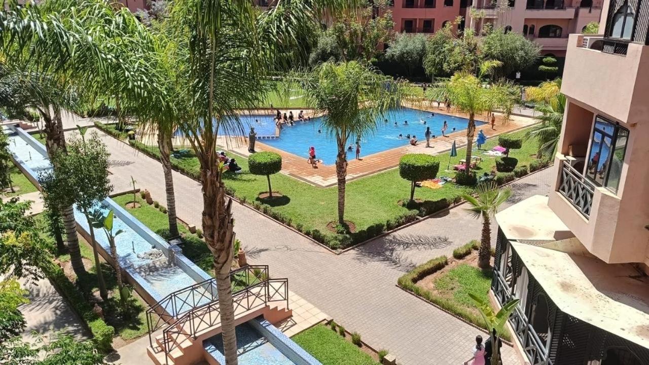 un moderne chic appartement vue sur piscine - 4