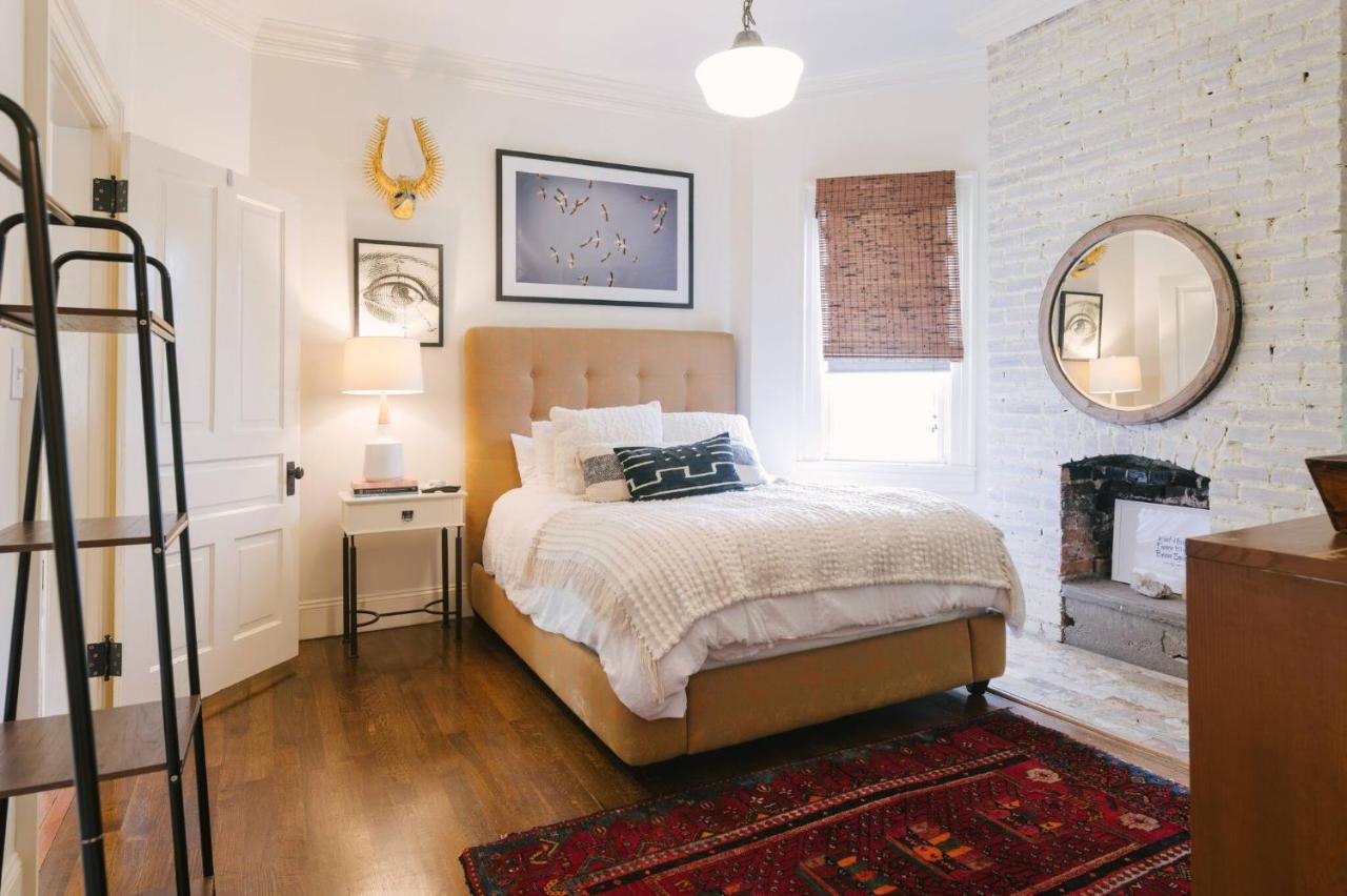 Historic Gem: 4 BR with POOL, walk to all hotspots - 5