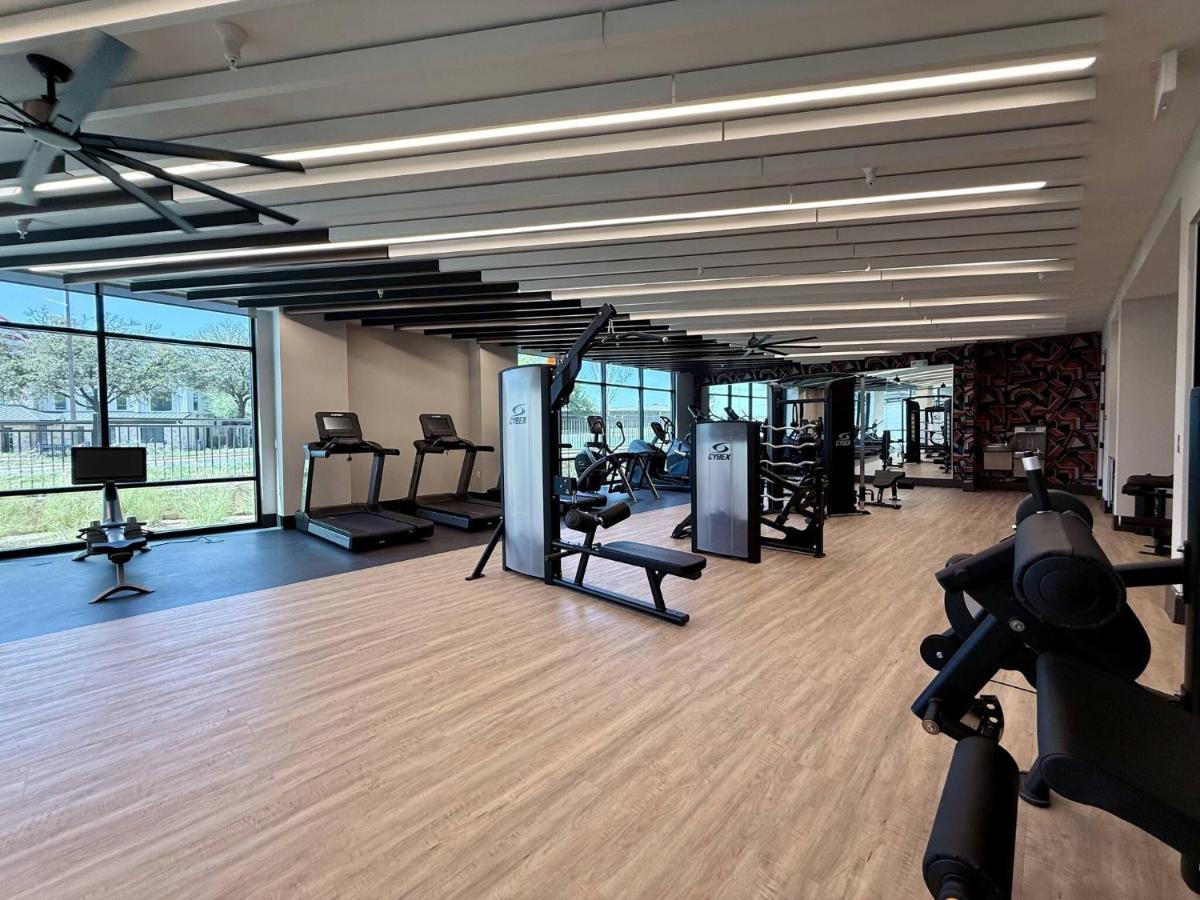 Relaxed 2BR Stay Near Domain & Central Aux - 5