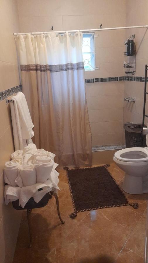 Orange Hill Manor - 5