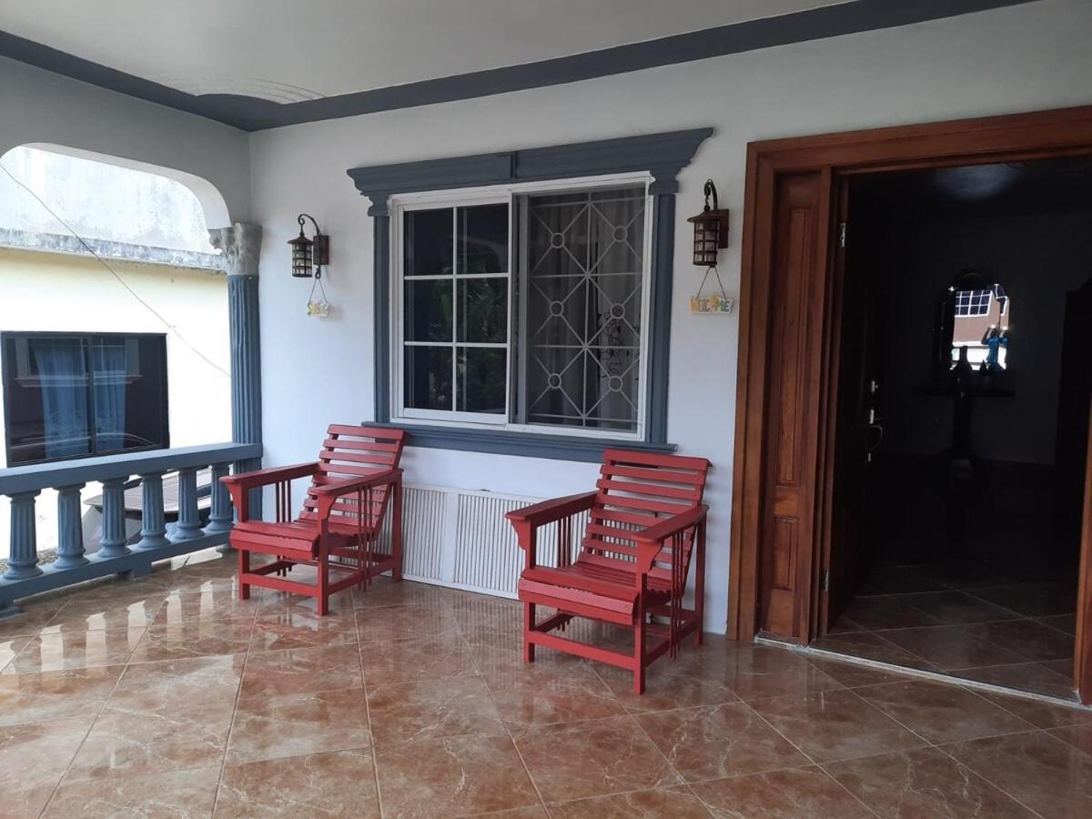 Orange Hill Manor - 3