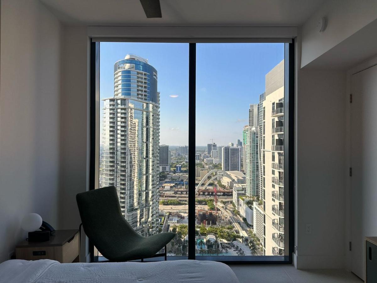 Downtown Miami view - 38th floor gem - 4