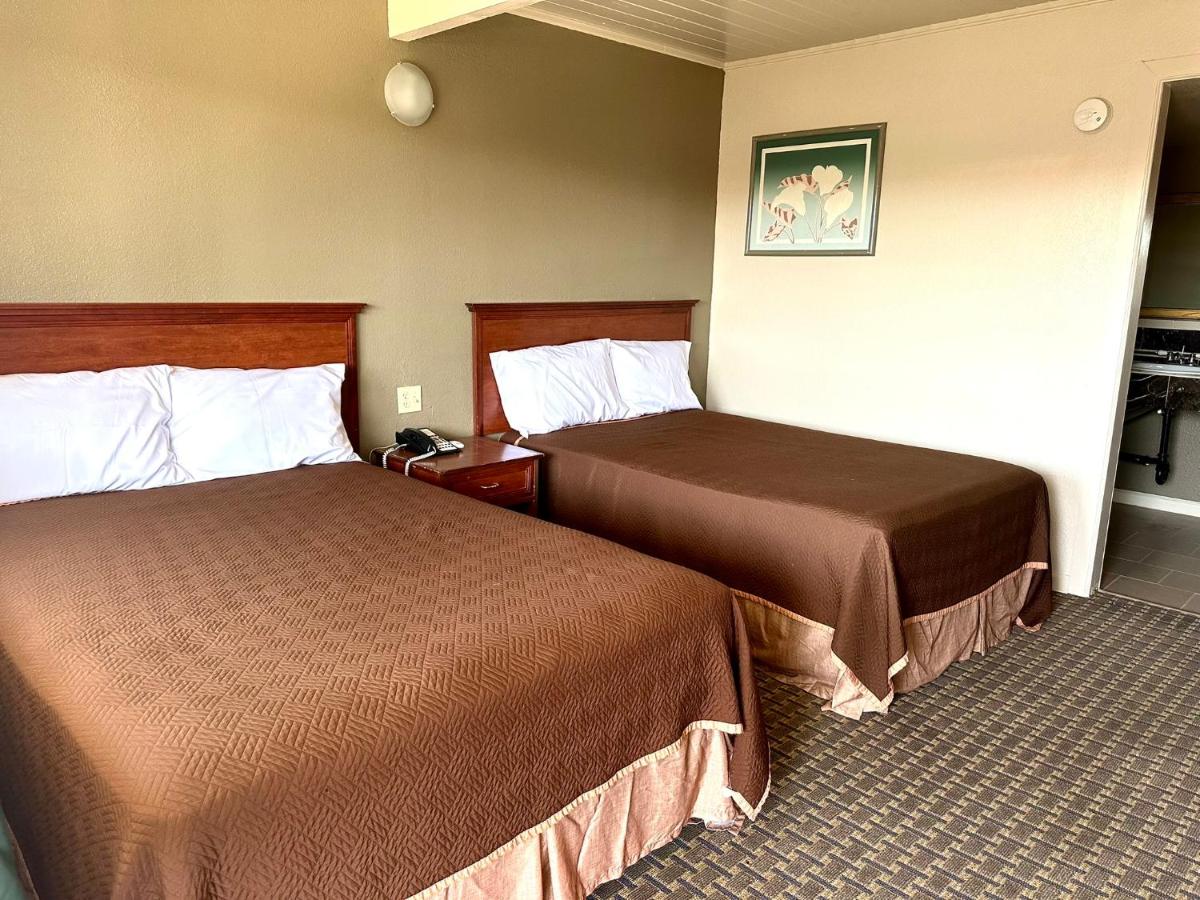 Regency Inn — photo 9