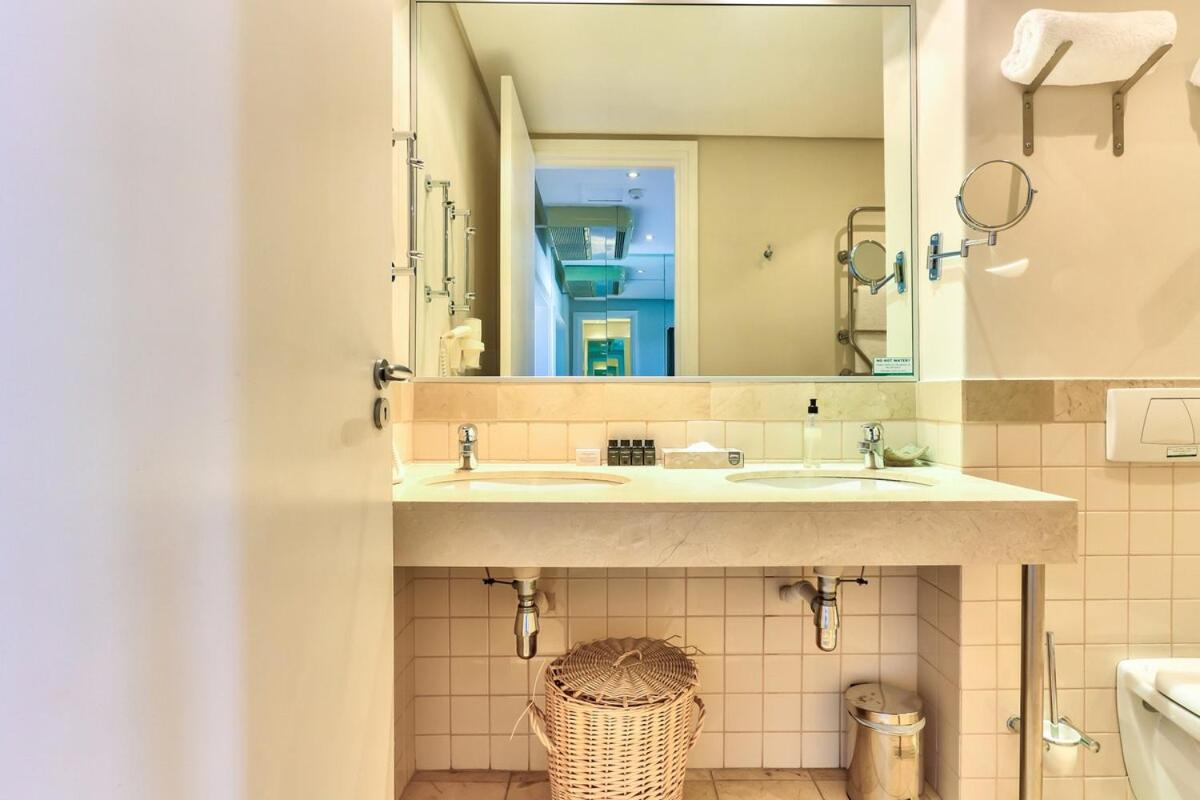 Exquisite Waterfront Living - Canal Views! - 3