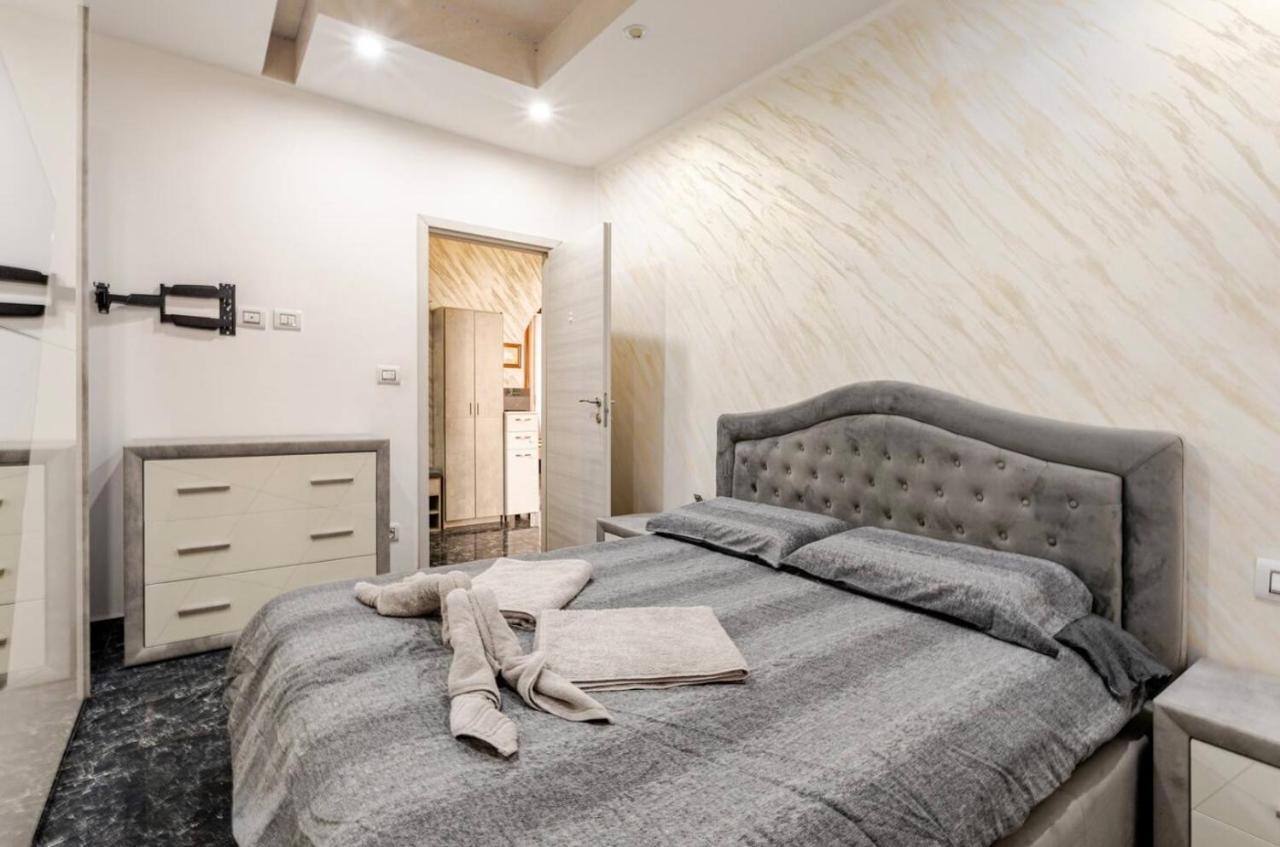 La Maison De Celine - 2