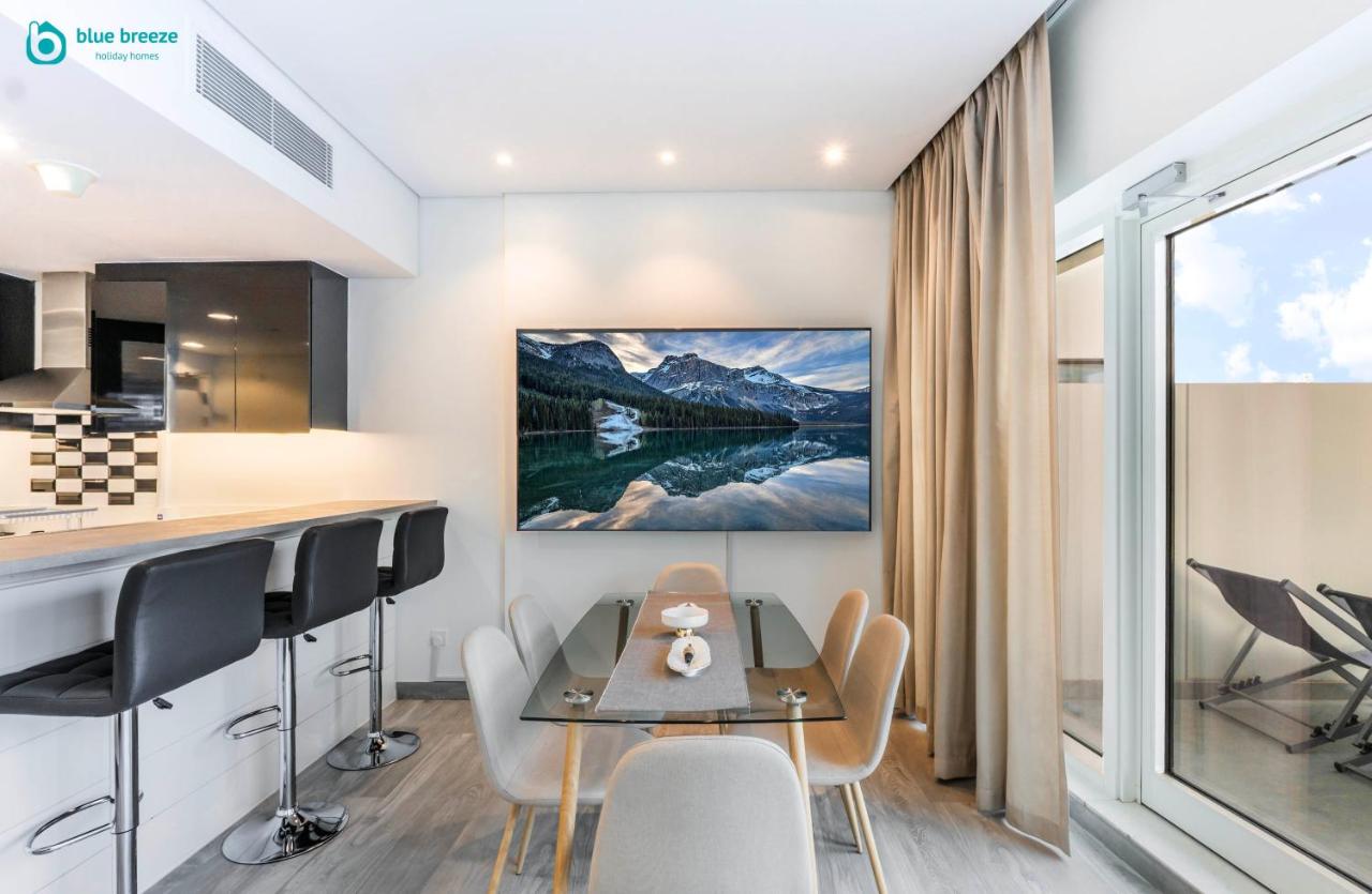 Blue Breeze - Stunning 1BR with Canal & Pool Views - 4