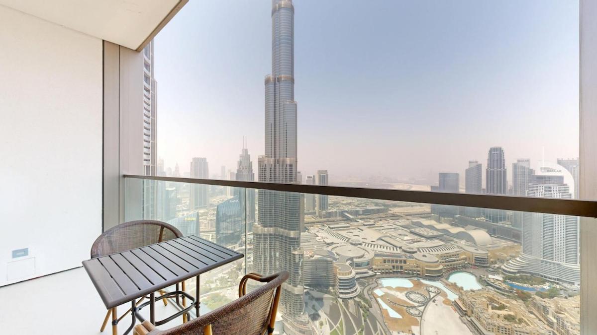 Panaromic Burj Khalifa View from Balcony - Luxury 2BR next to Dubai Mall - Like Homes