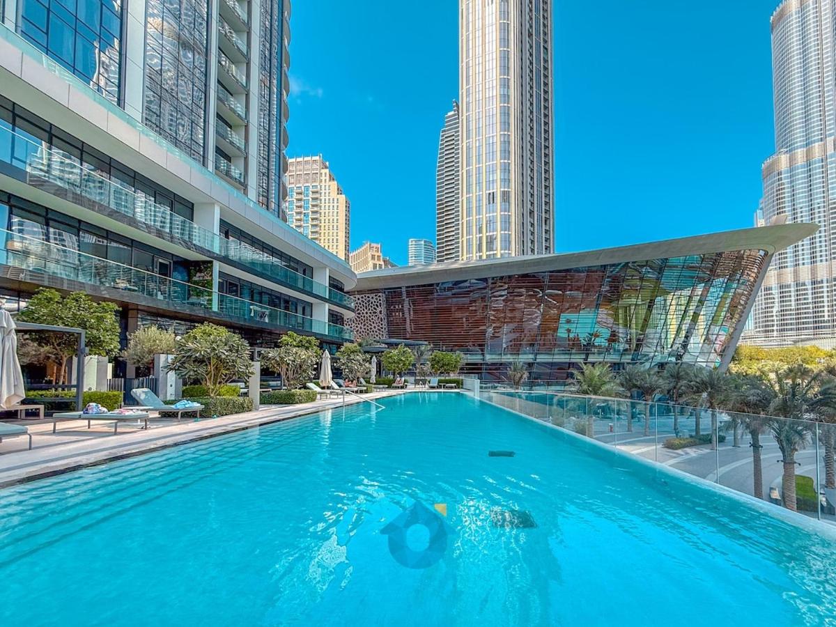 Panaromic Burj Khalifa View from Balcony - Luxury 2BR next to Dubai Mall - Like Homes - 4