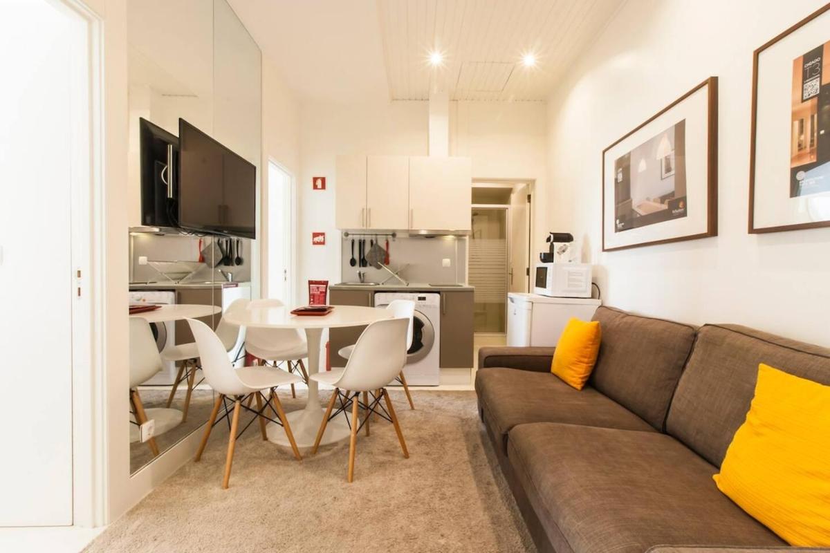 Spacious and Modern Apartment in the Center of Chiado