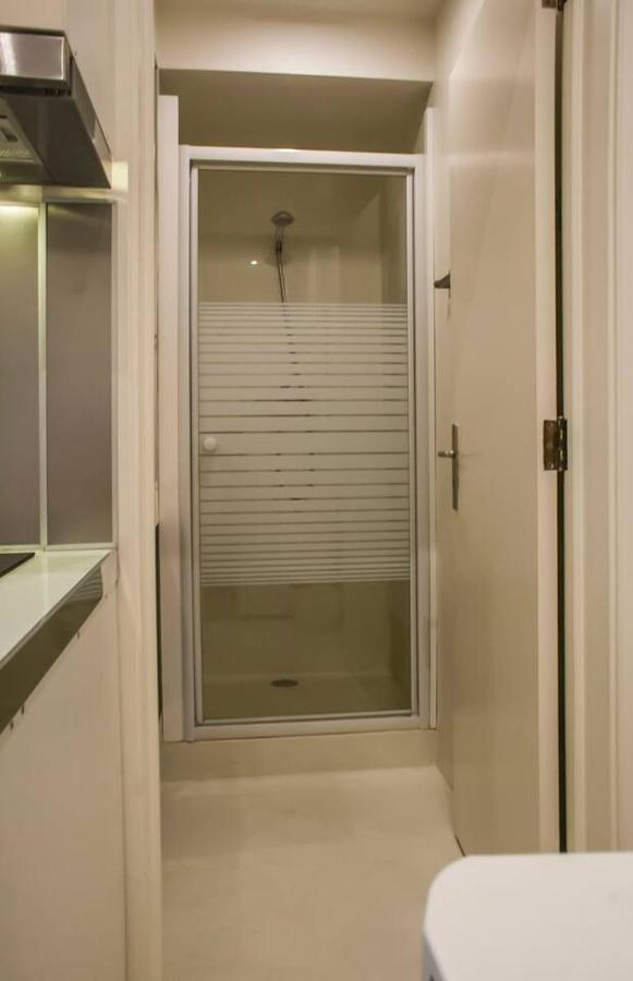 Spacious and Modern Apartment in the Center of Chiado - 3