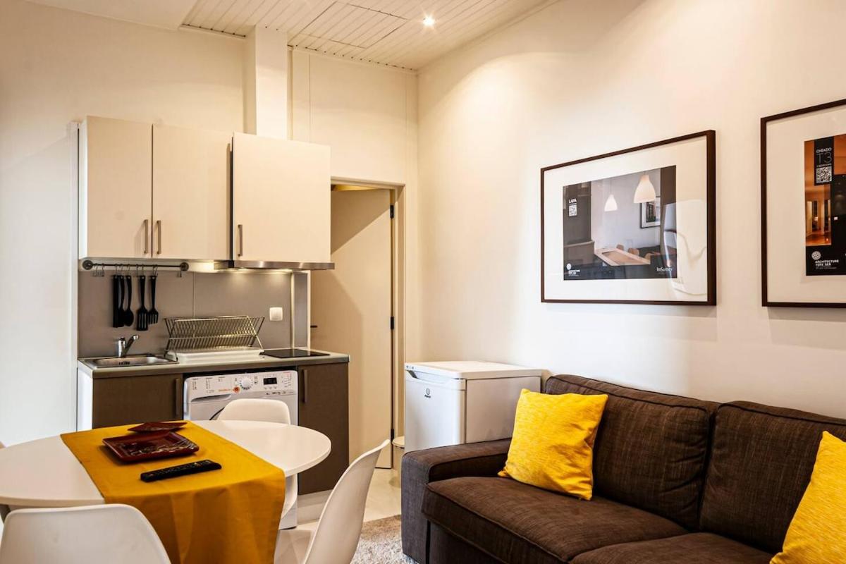 Spacious and Modern Apartment in the Center of Chiado - 4