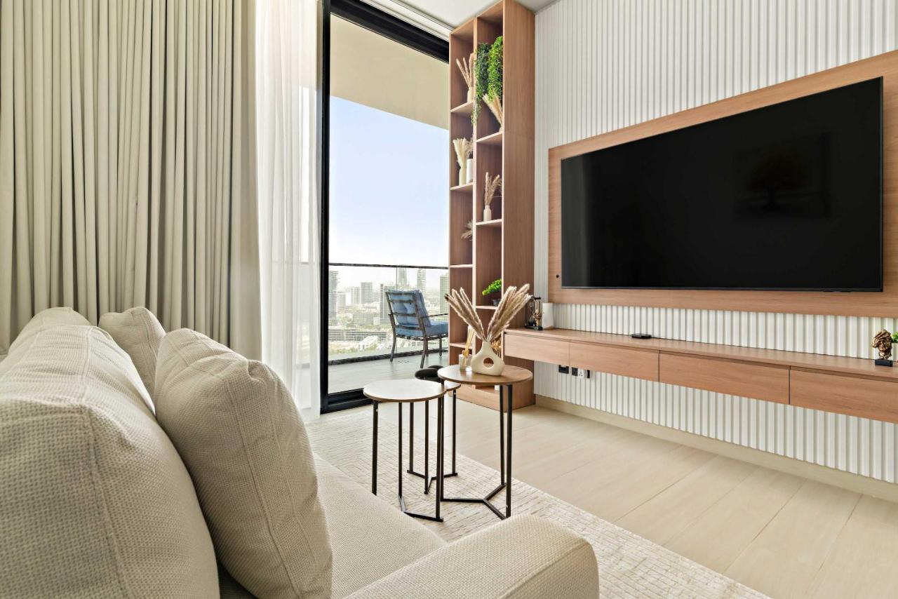 Silkhaus Vacation Homes Modern 1BDR Stay in JVC - 5