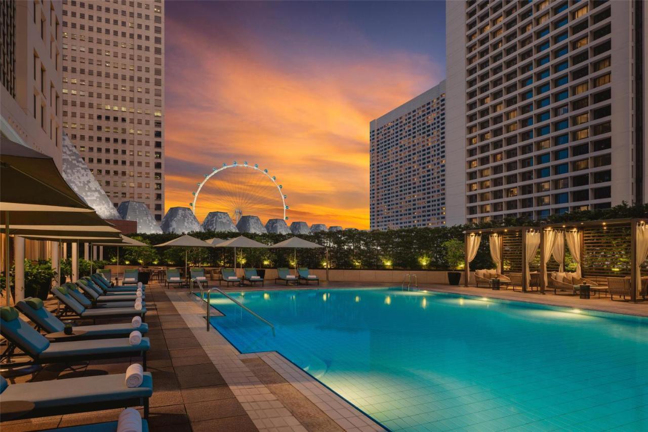Conrad Singapore Marina Bay - 4