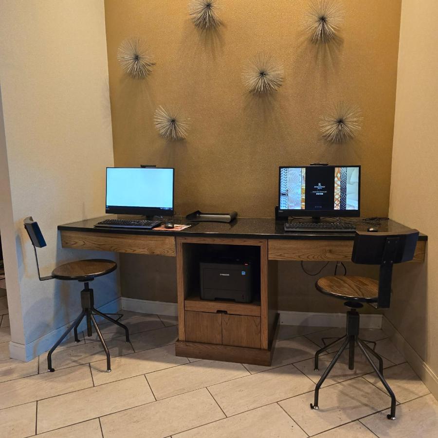 Renaissance St. Louis Airport Hotel — photo 6