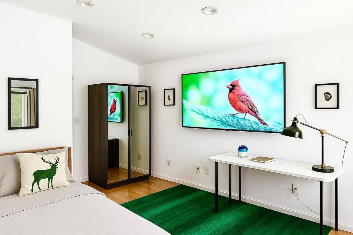 Enchanting Private Hollywood Hills Guest House with Tranquil Tree-Top Views, Magical Outdoor Living Room and Patio and Zen Garden, In LA's Most Desirable, Central, Serene Area and Only 2 Minutes from Hollywood Boulevard - 5