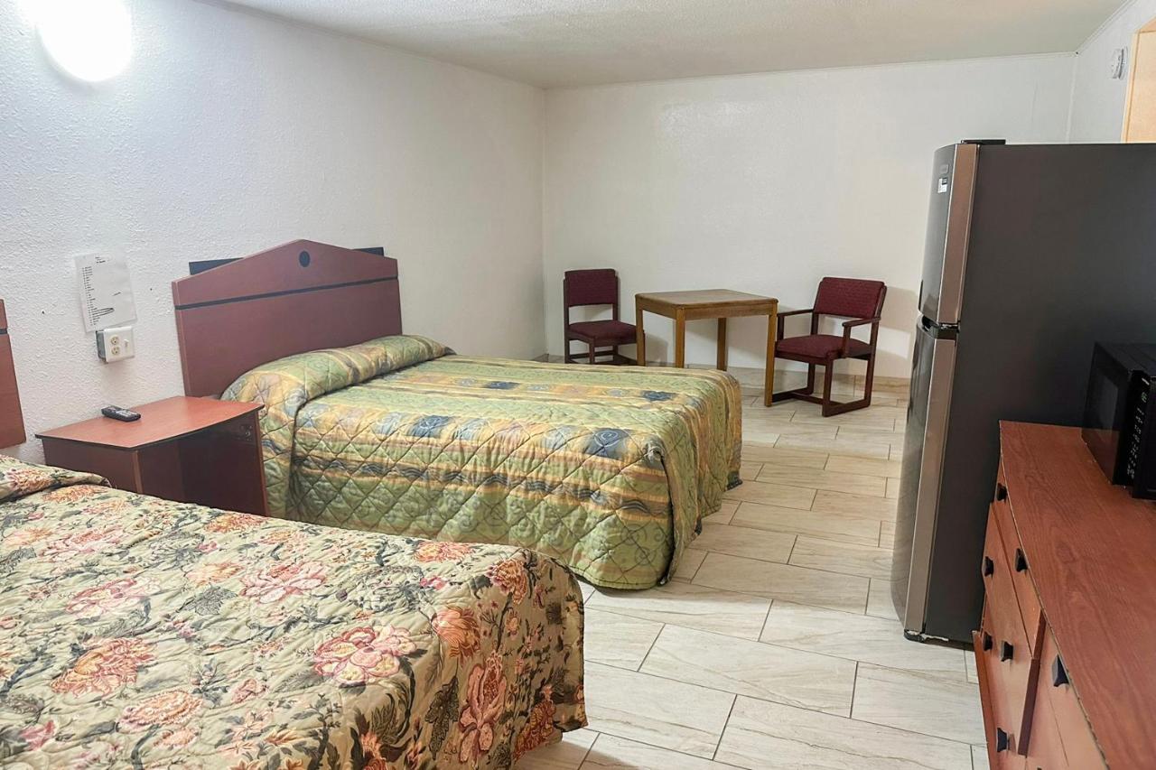 Travelair Motel — photo 19