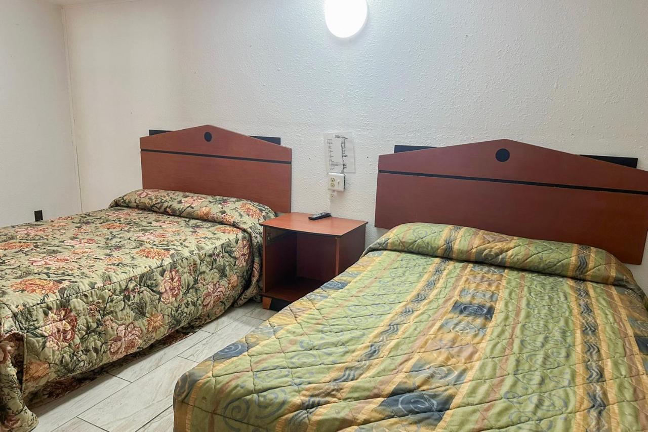 Travelair Motel — photo 20
