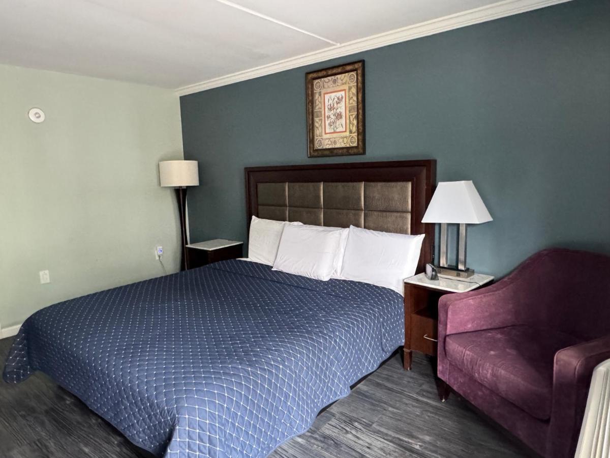 Budget Inn — photo 2