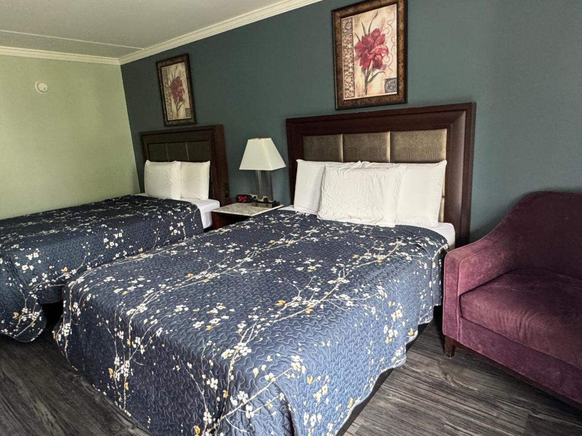 Budget Inn — photo 6