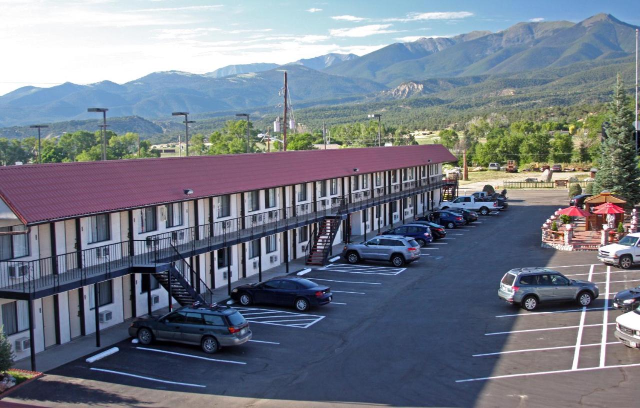 Gateway Inn and Suites — photo 4