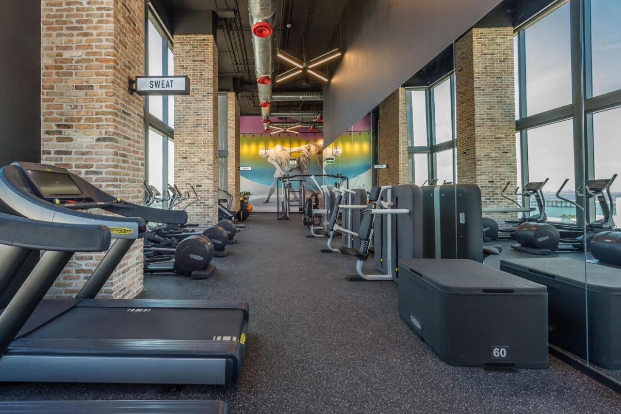 Amazing 3Beds 3Baths Corner Unit Downtown Miami - 4