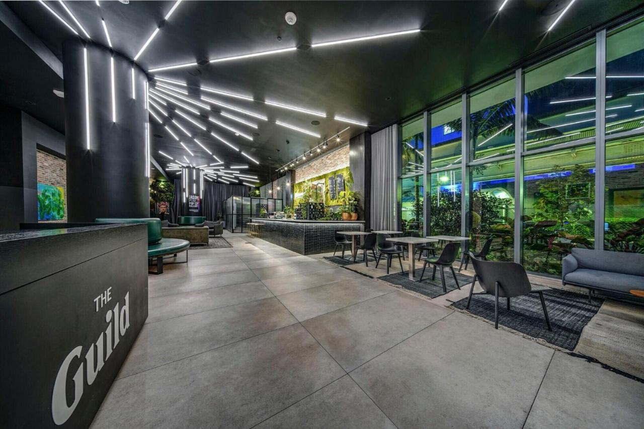 Amazing 3Beds 3Baths Corner Unit Downtown Miami - 5