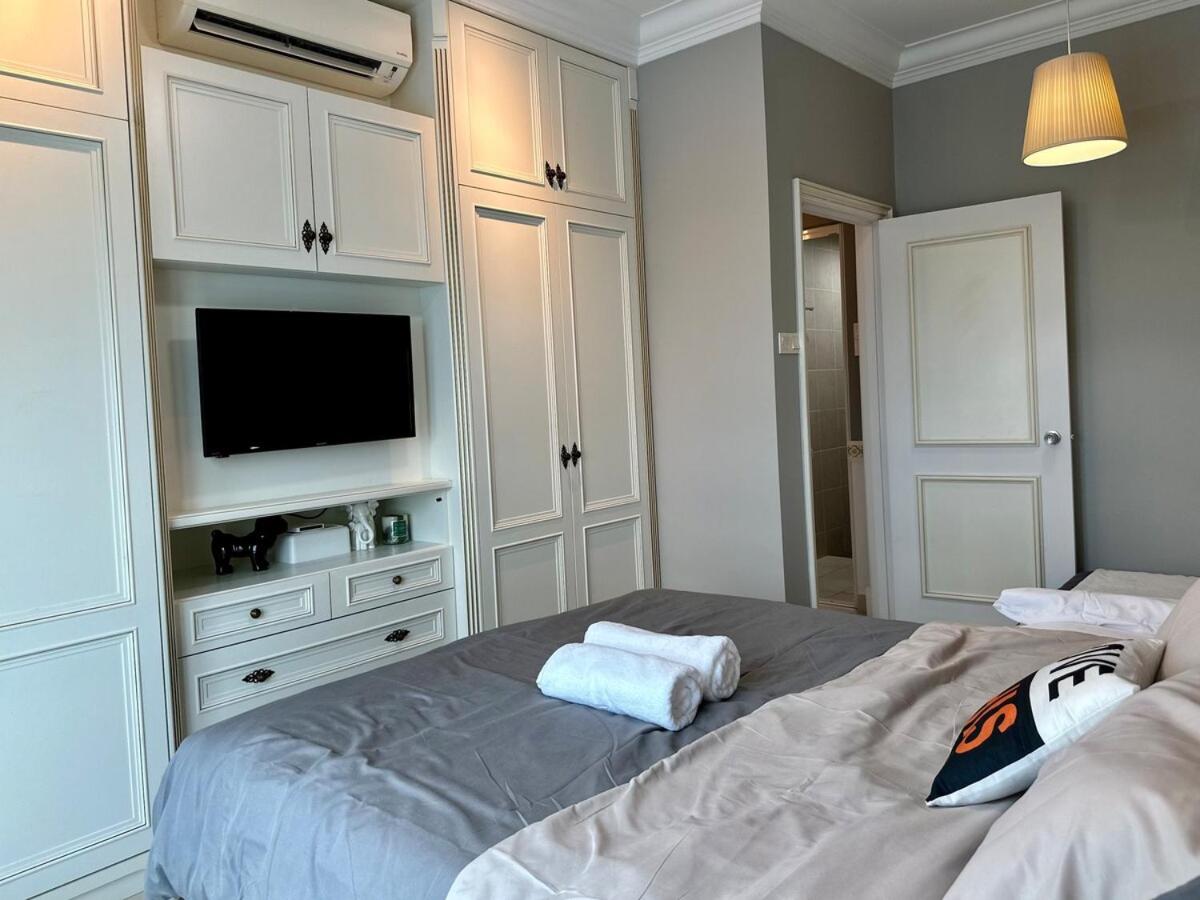 Golden Sand Couple Suites near CIQ 1B1B - 2