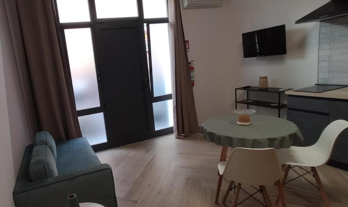 Monolocale comodo e spazioso - 5