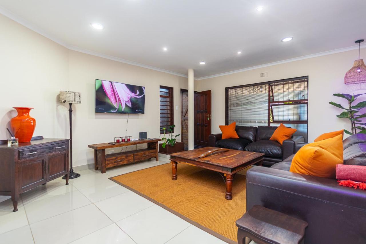 Ina se Huisie in Blouberg self Catering Apartment - 2