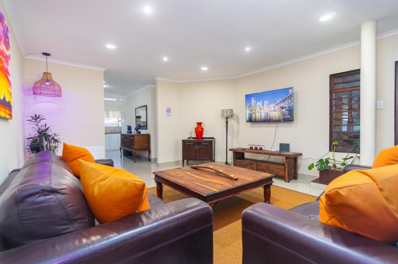 Ina se Huisie in Blouberg self Catering Apartment - 4