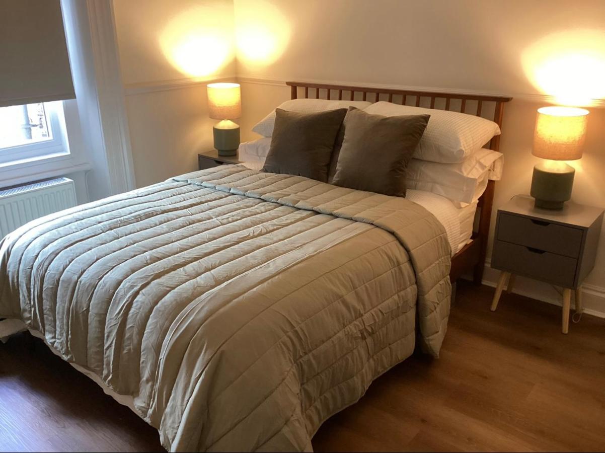 Ladbroke Grove Station -Stunning, Stylish Brand new apartment - 2