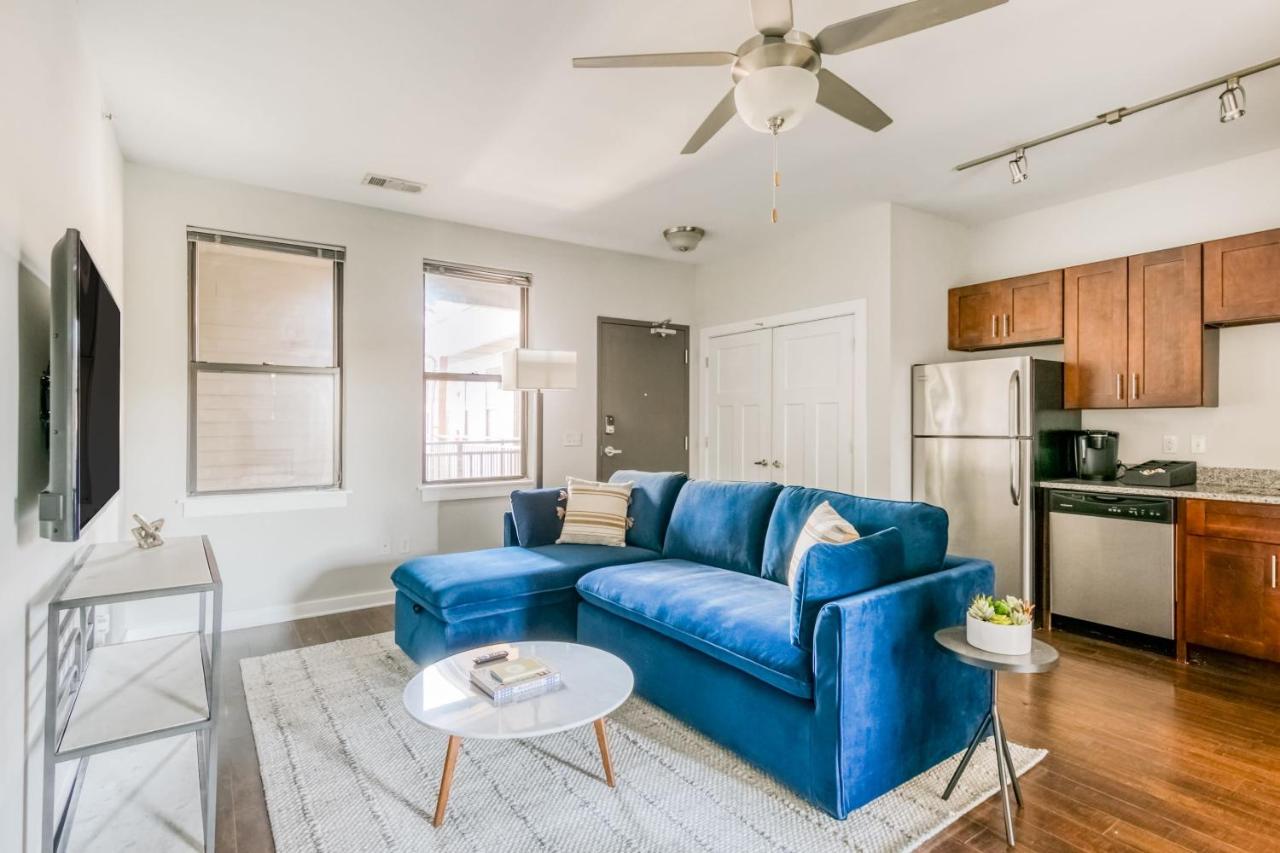 CozySuites MusicRow Classy 1BR with free parking 09 - 4