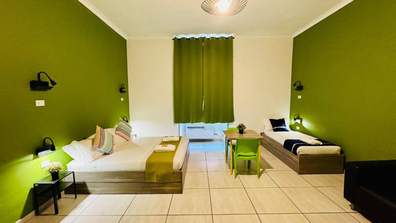 Star City Guest House - 2