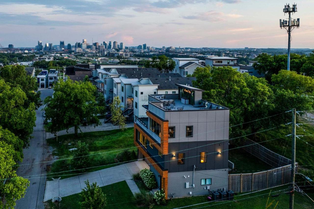 Modern Stunner 5 min to DT Hot Tub Rooftop Views - 5