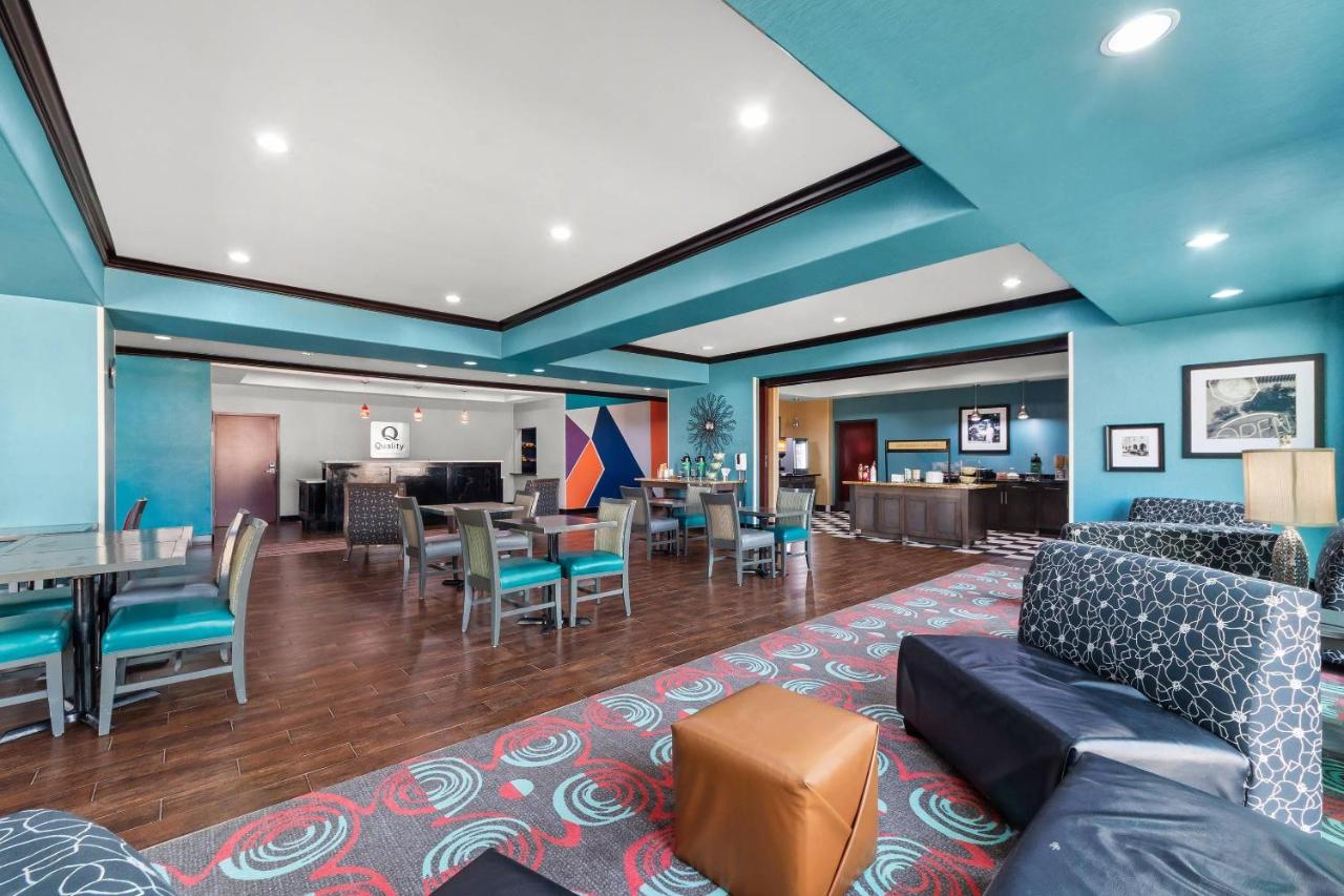 Casa Komfort Inn and Suites — photo 11