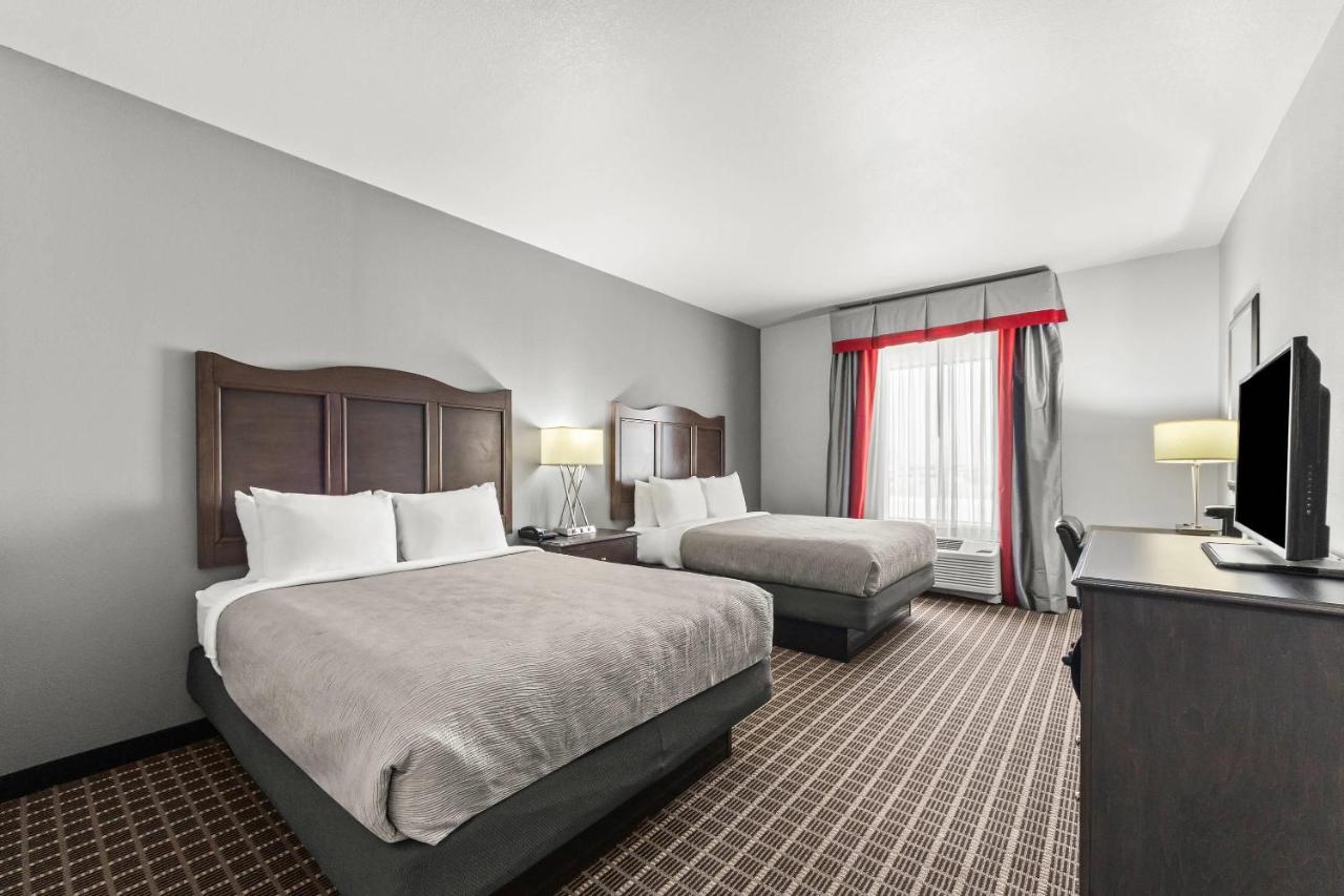 Casa Komfort Inn and Suites — photo 13