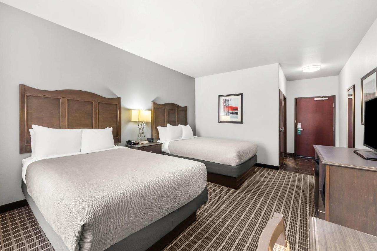 Casa Komfort Inn and Suites — photo 17