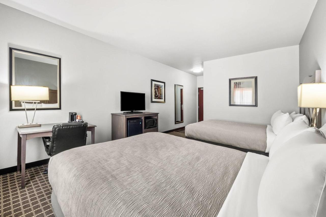 Casa Komfort Inn and Suites — photo 15