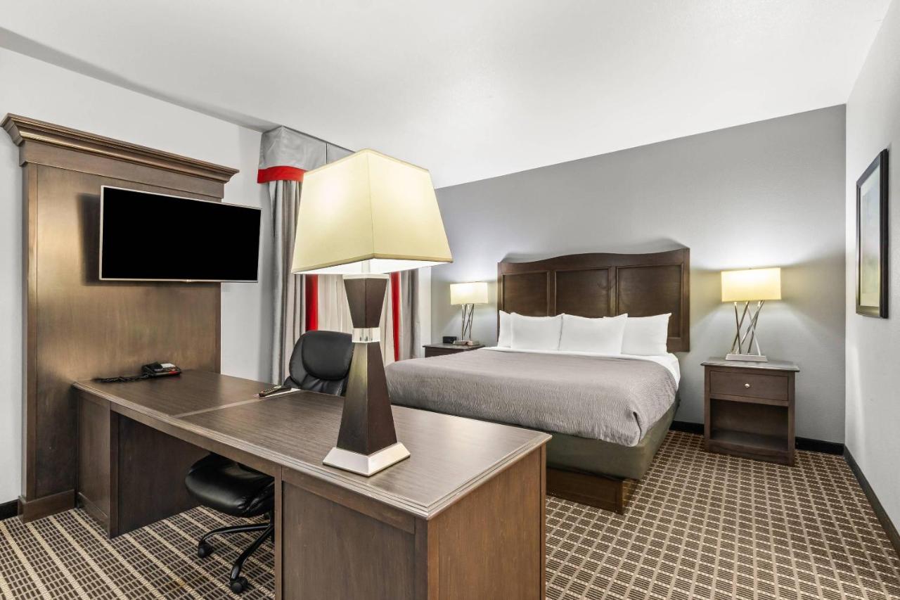 Casa Komfort Inn and Suites — photo 2